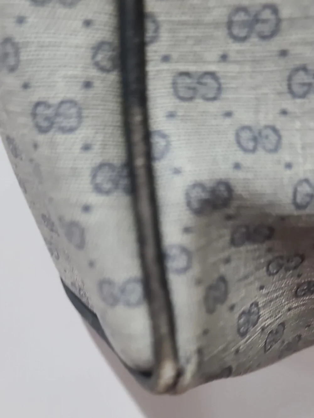 GUCCI Monogram Crossbody Shoulder Bag in Light Gray and Navy Blue